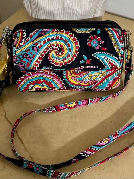 Vera Bradley Handbags - Vera Bradley Paisley Crossbody Wristlet - EUC